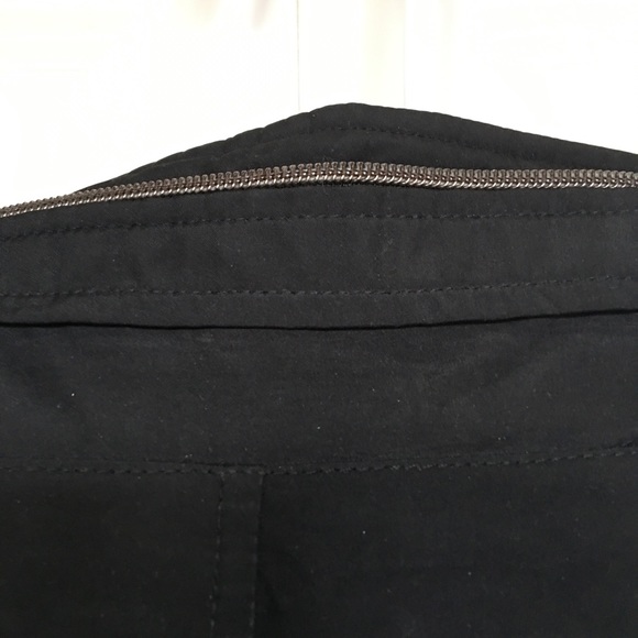 Euro Men’s Black Zippered Coat w/ Inside Pockets - Picture 7 of 7